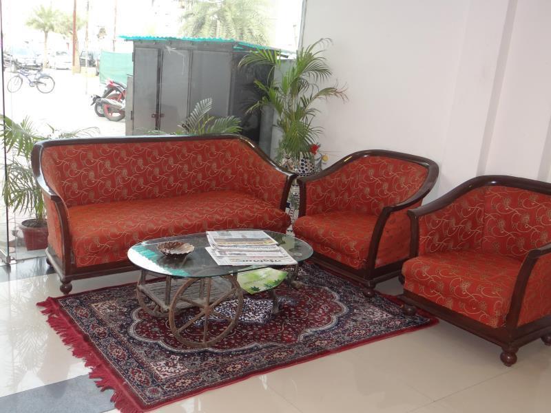إندور Linear Inn المظهر الخارجي الصورة